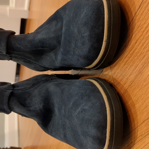 New Clarks Sharon Salon Navy Suede bootie Ultimate Comfort collection W11M - Picture 7 of 13